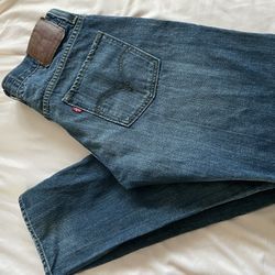 Men Levi’s Jean 511  32x32
