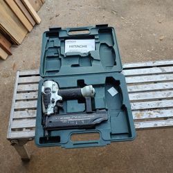 Hitachi 18 Ga Brad Nailer