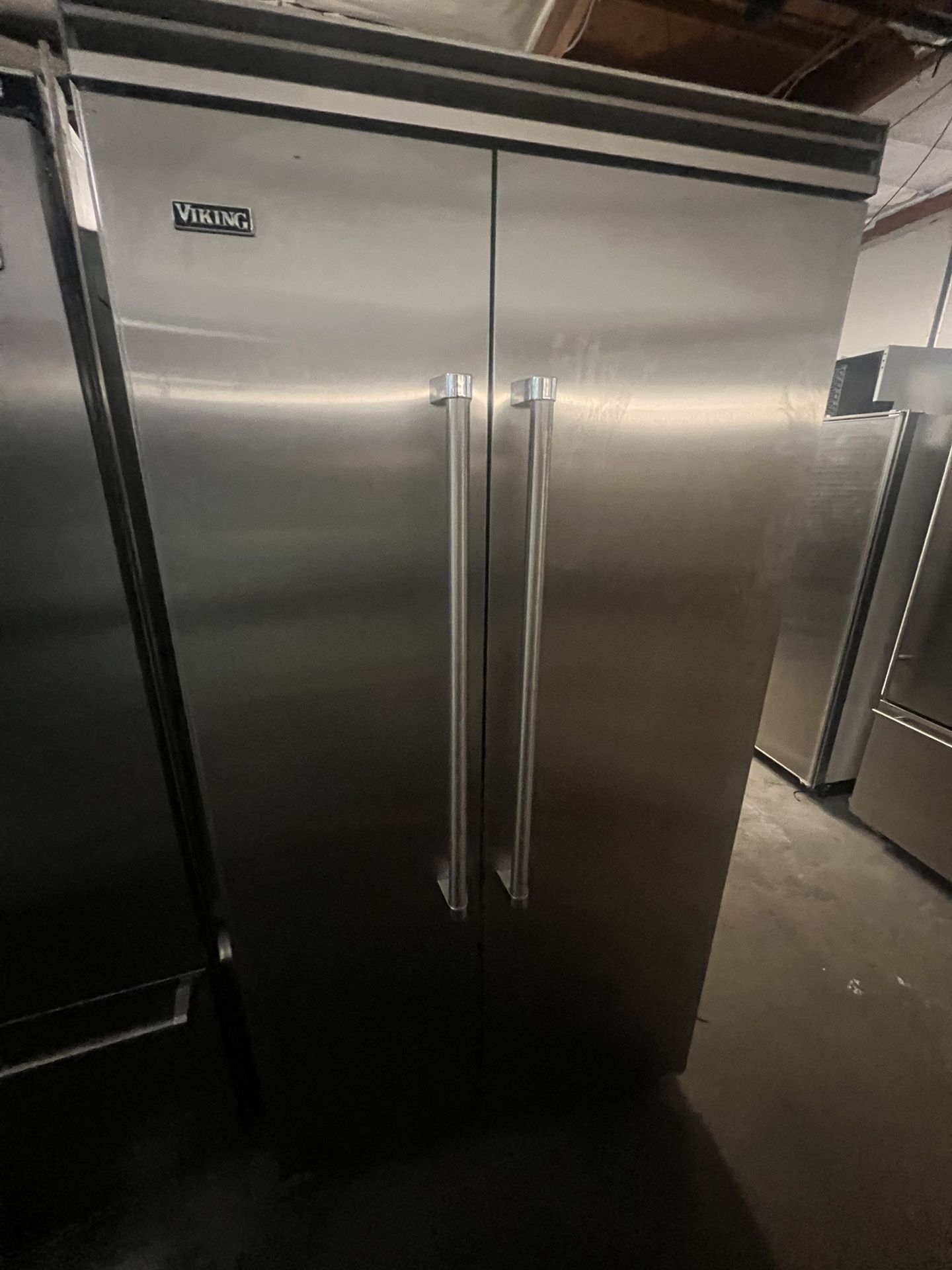 Viking 42” Built In Refrigerator 2022