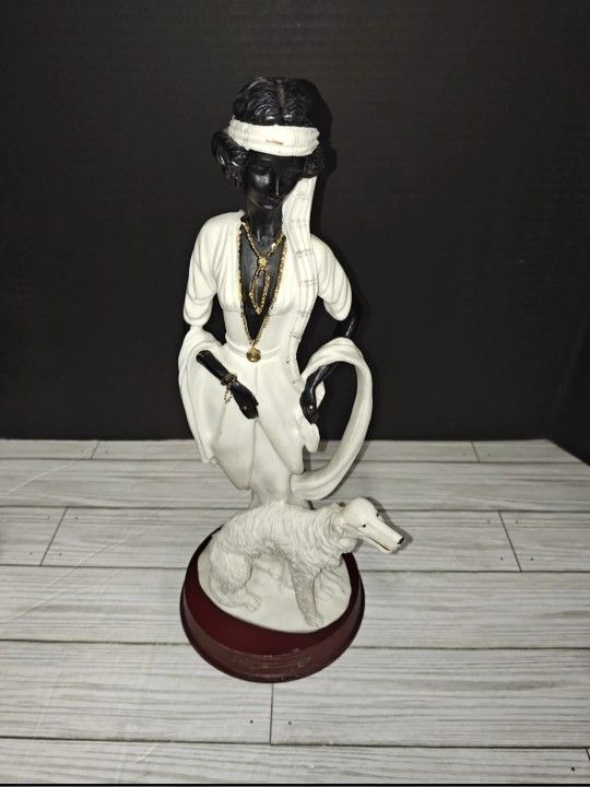 La Verona African American Lady & Dog Art Deco Elegant Sculpture Vintage 15”