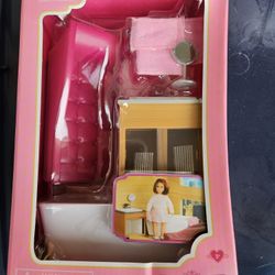 Lori Bathroom Luxury Set