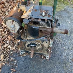 Briggs And Stratton 10 HP Motor 