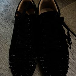 RED BOTTOM CHRISTIAN LOUBOUTIN SHOES, SIZE 10.5-11, BLACK SHOES COLOR