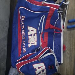 Equipo completo ATA Taekwondo + bolso – Excelente estado