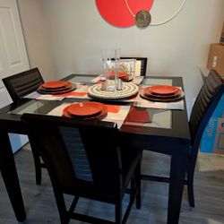 5-Piece Dining Room Table Set