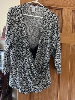 XL quarter sleeve blouse like new
