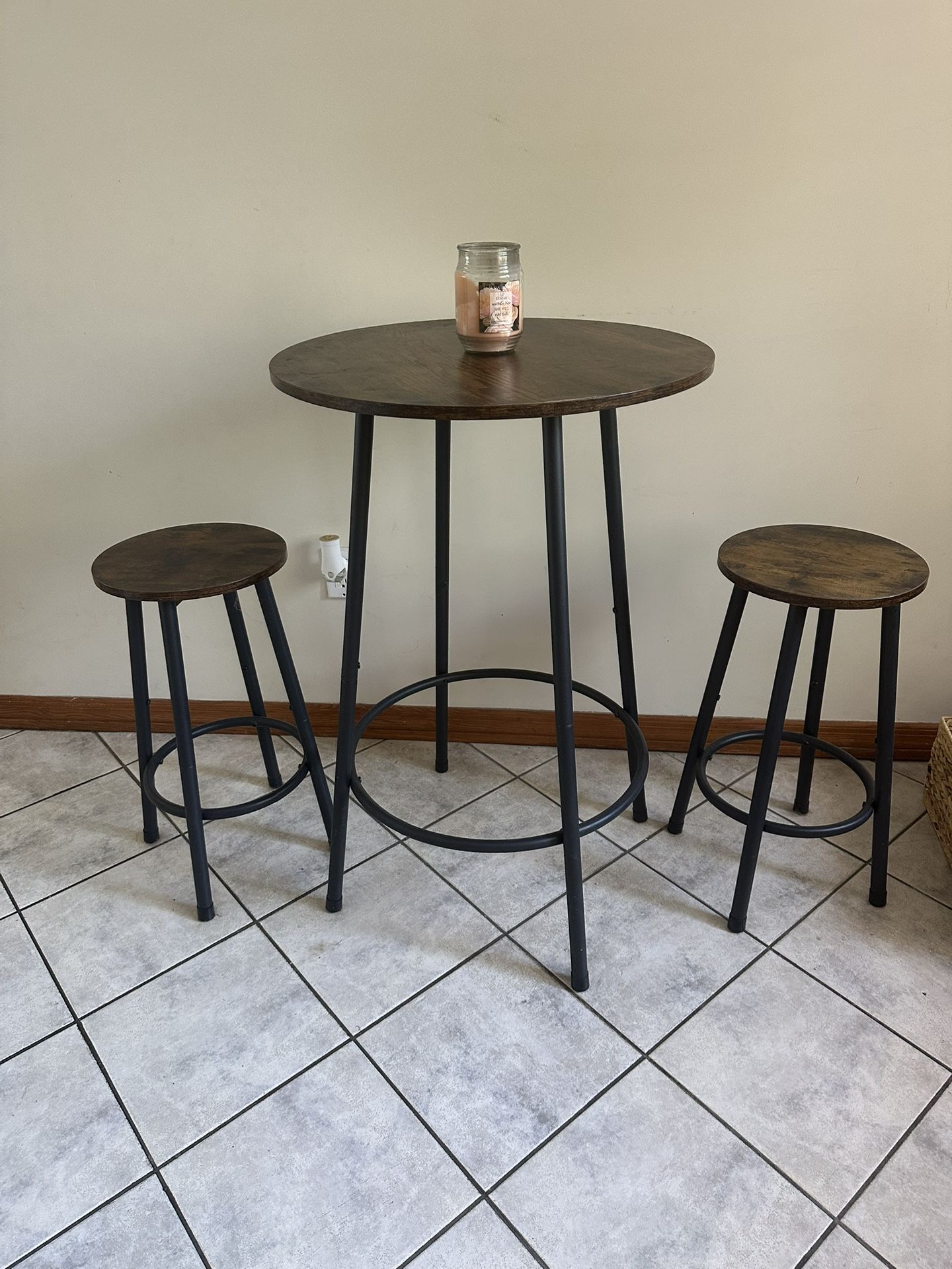 Bar Table With 2 Stools