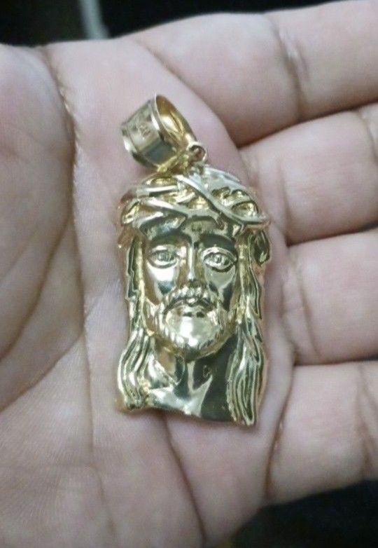 Soild 14k Gold Jesus Piece 