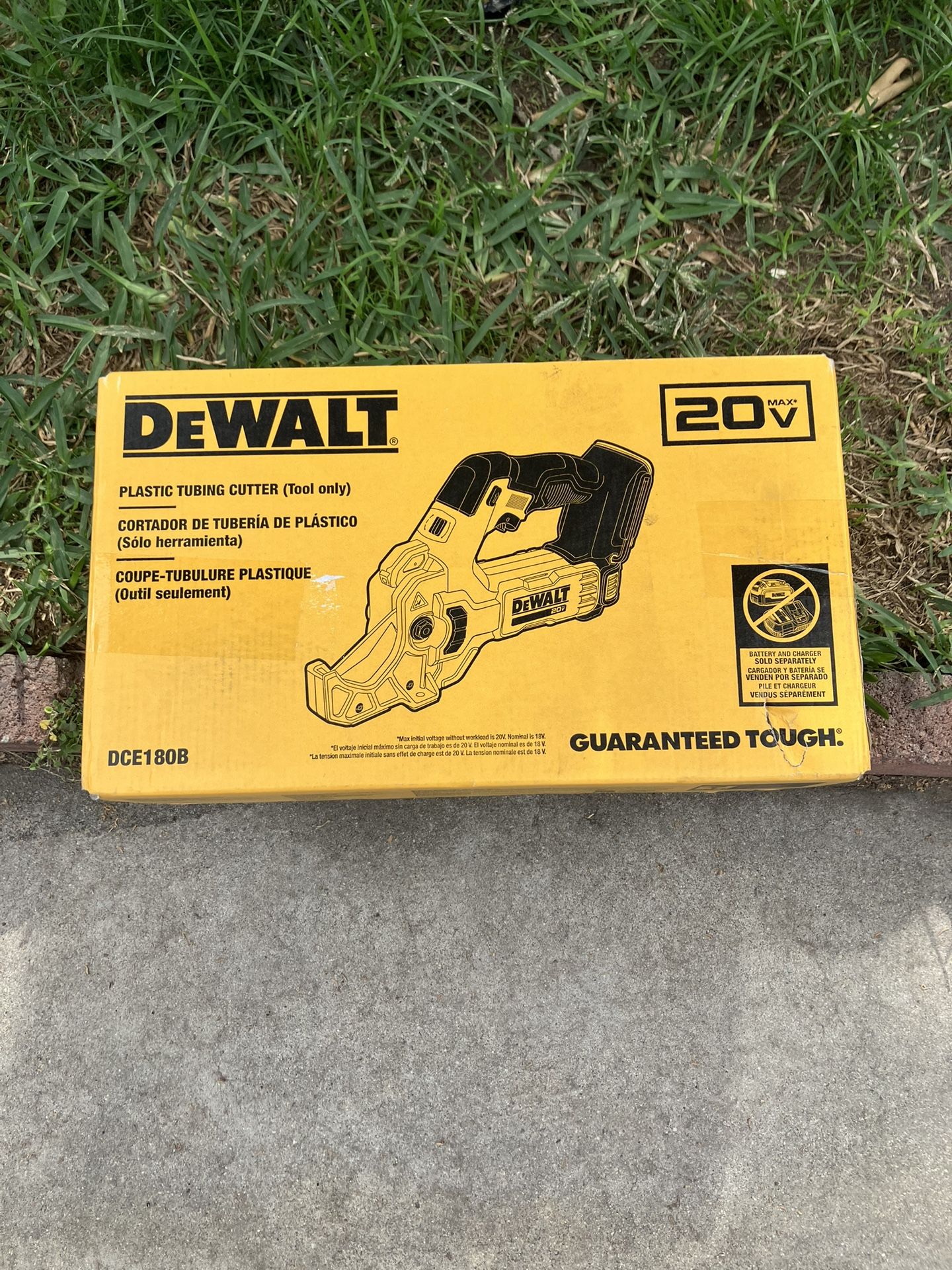 DEWALT Plastic Tubing Cutter (tool Only)