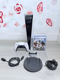 Sony Playstation 5 Disc Version - 825GB  , Bonus 1 Game ( Used Very New )