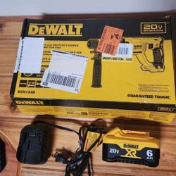 Dewalt 20V 'Max XR' 1" SDS Plus Rotary Hammer, battery, charger
