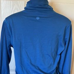 Lululemon top Size 12