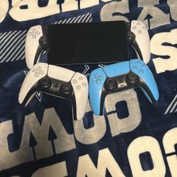 PS5 Controller And Ps Portal 