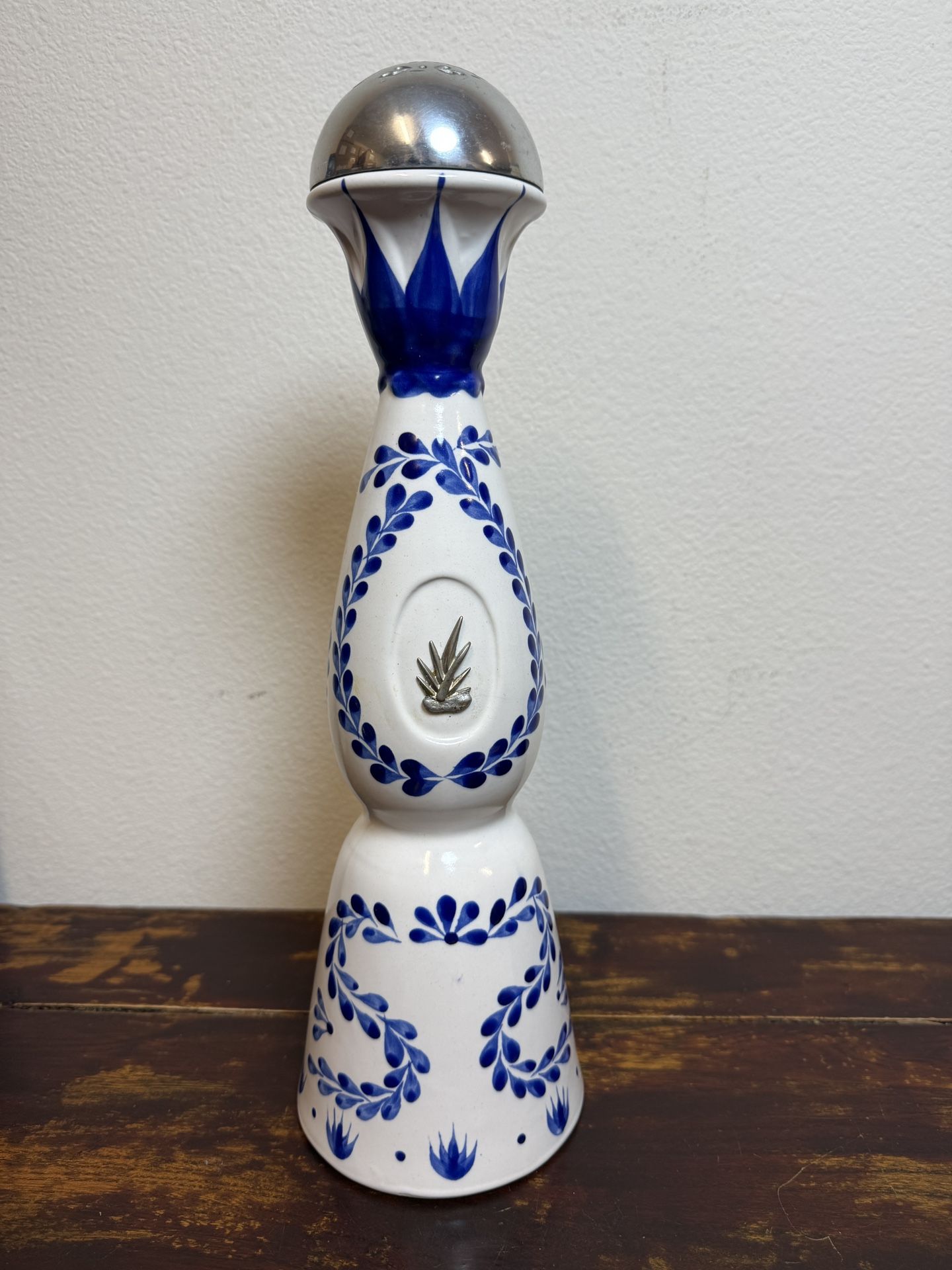 Clase Azul Reposado Bottle 750ml Hand Painted Decanter Old Style