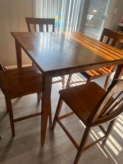 Kitchen Table With Chairs