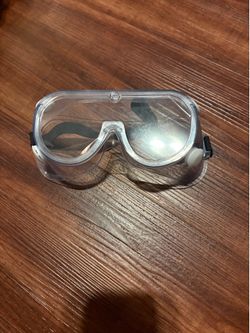 Protective safety goggles