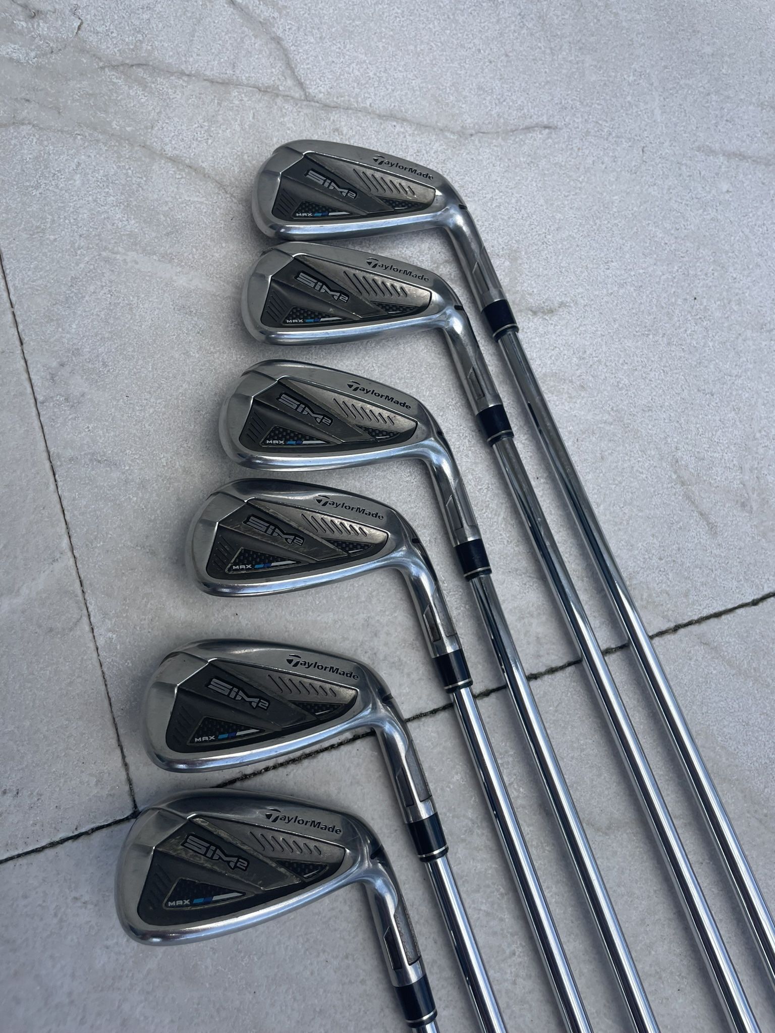 Taylor made Sim 2 Iron Set (approach wedge, PW-6iron)