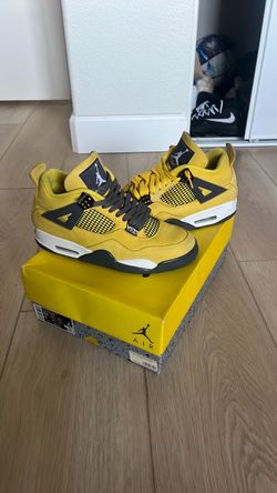Air Jordan 4 Lightning Yellow Sneakers NEED GONE ASAP