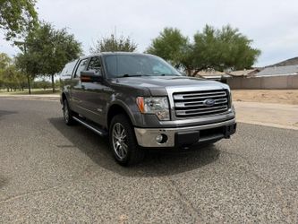 2014 Ford F150 SuperCrew Cab Lariat Pickup 4D 5 1/2 ft