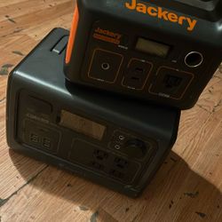 Bluetti Eb55 + Jackery Explorer 240