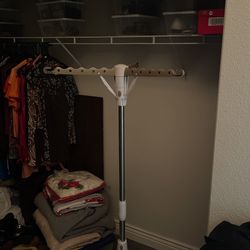 Clothes Hanger 