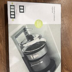 New expanding cookware organizer