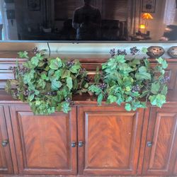 2 Artificial Grape Plants 