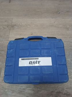 Ball joint tool