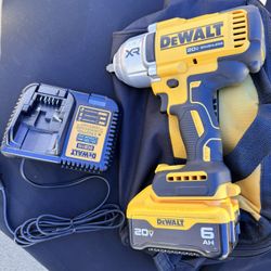 Taladro Dewalt Impacto 1/2 Pulgada  Batería 6.0 Y Cargador Y Bolsa 