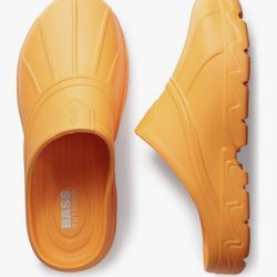 Bass Outdoor Shoes Size 7/8 New Women’s 