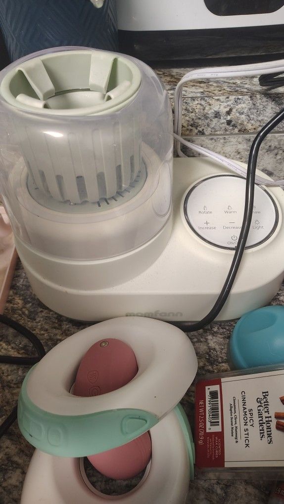 Momfan Waterless Bottle Warmer And Shaker OBO