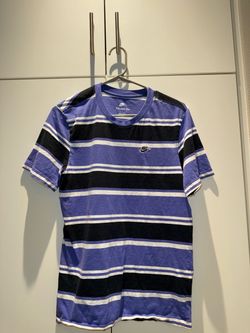 NIKE SHIRT SMALL