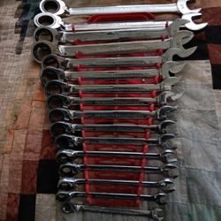 Gearwrench Reversible Ratcheting Metric And SAE Wrench Set