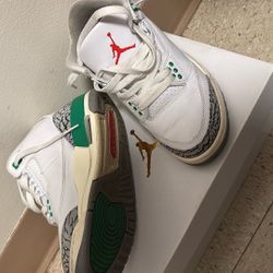 Air Jordan’s Retro 3 Size 5 