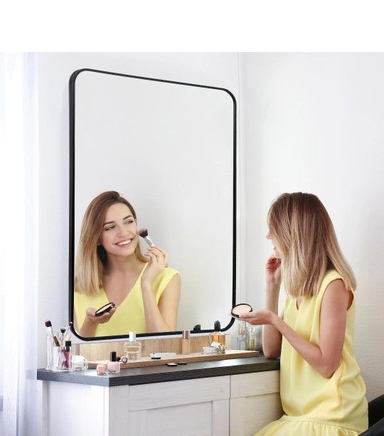 24" x 36" Rectangular Wall Mirror with Metal Frame- LOW BALLERS WILL BE IGNORED