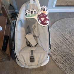 4moms mamaroo Swing 