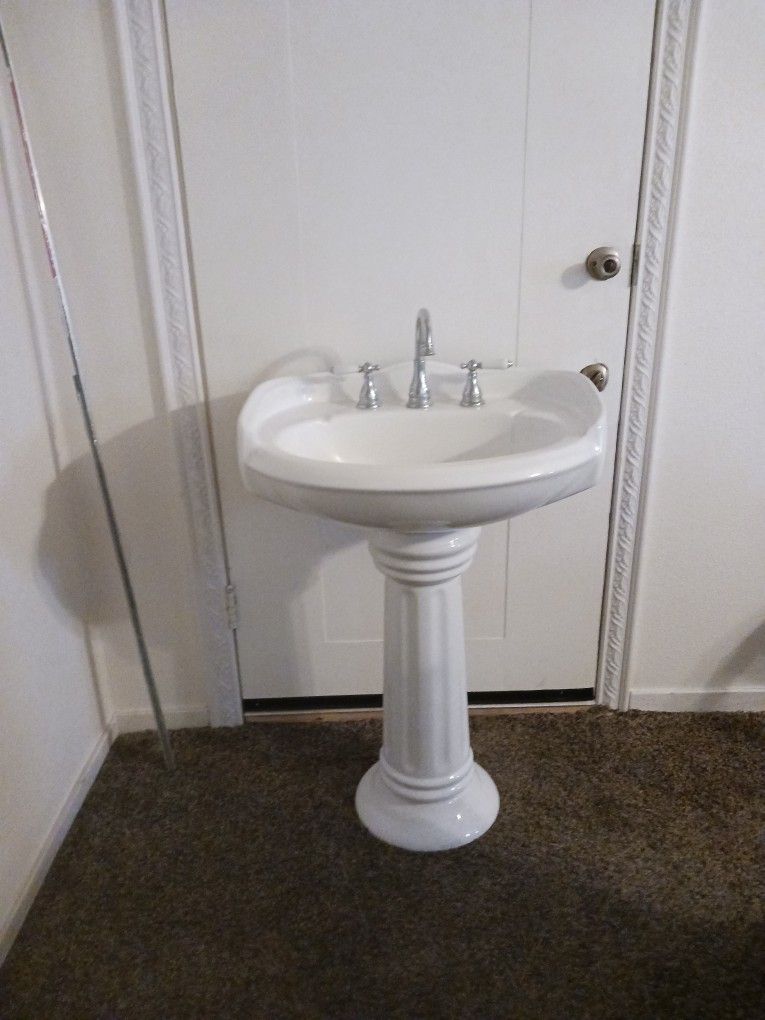 Pegasus Pedestal Bathroom Sink