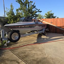 1989 Ski Brendella Ski Boat