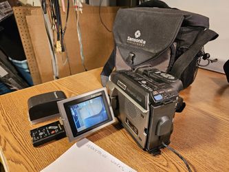 Panasonic Palmcorder PV-L958D VHS-C Camcorder Kit Works Perfectly. 