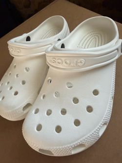 Crocs size 7w
