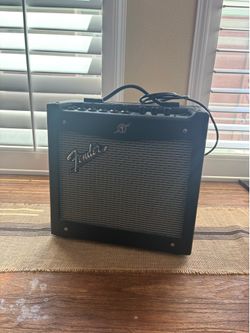 Fender Mustang V.2 Guitar Amp