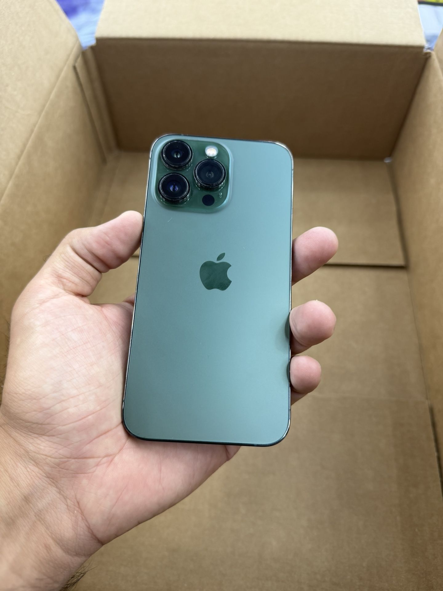 iPhone 13 Pro Unlocked 256gb