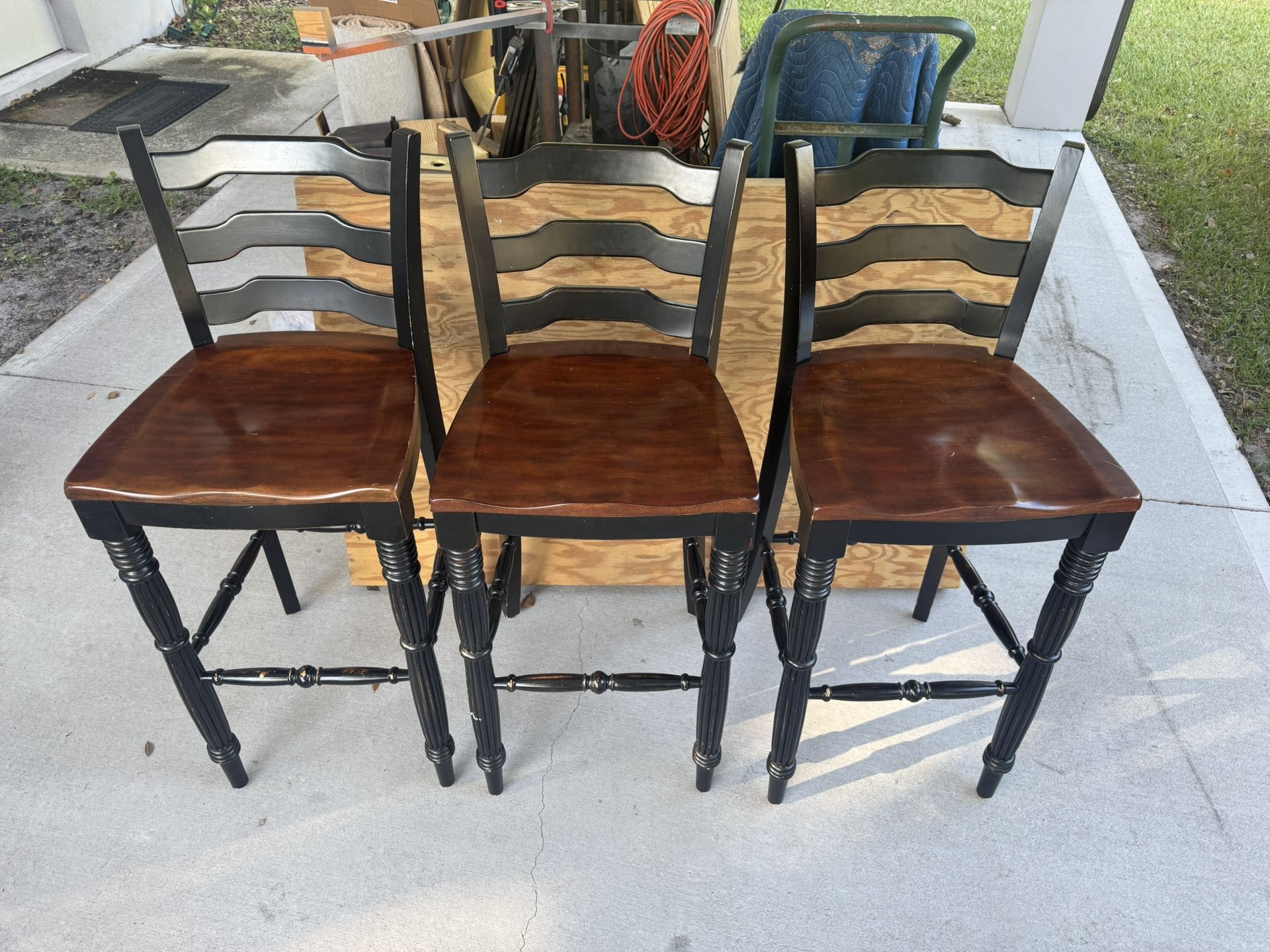 3 Bar Stools
