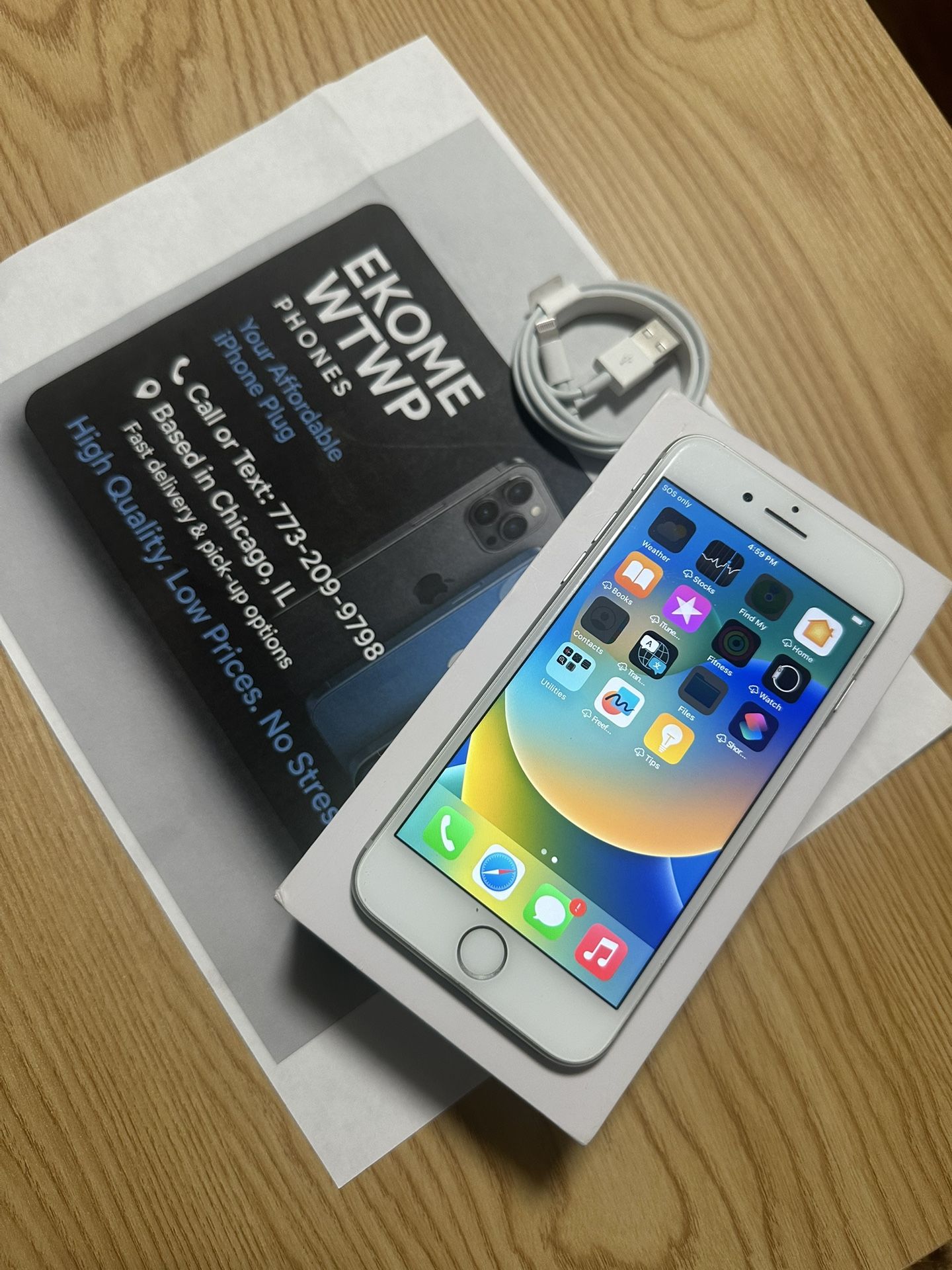 iPhone 8 64gb Factory Unlocked 