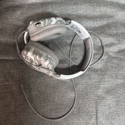 like new turtle beach 30 today only ps4 ps5 xbox 