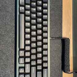 Custom Built Mode Envoy Mechanical Keyboard