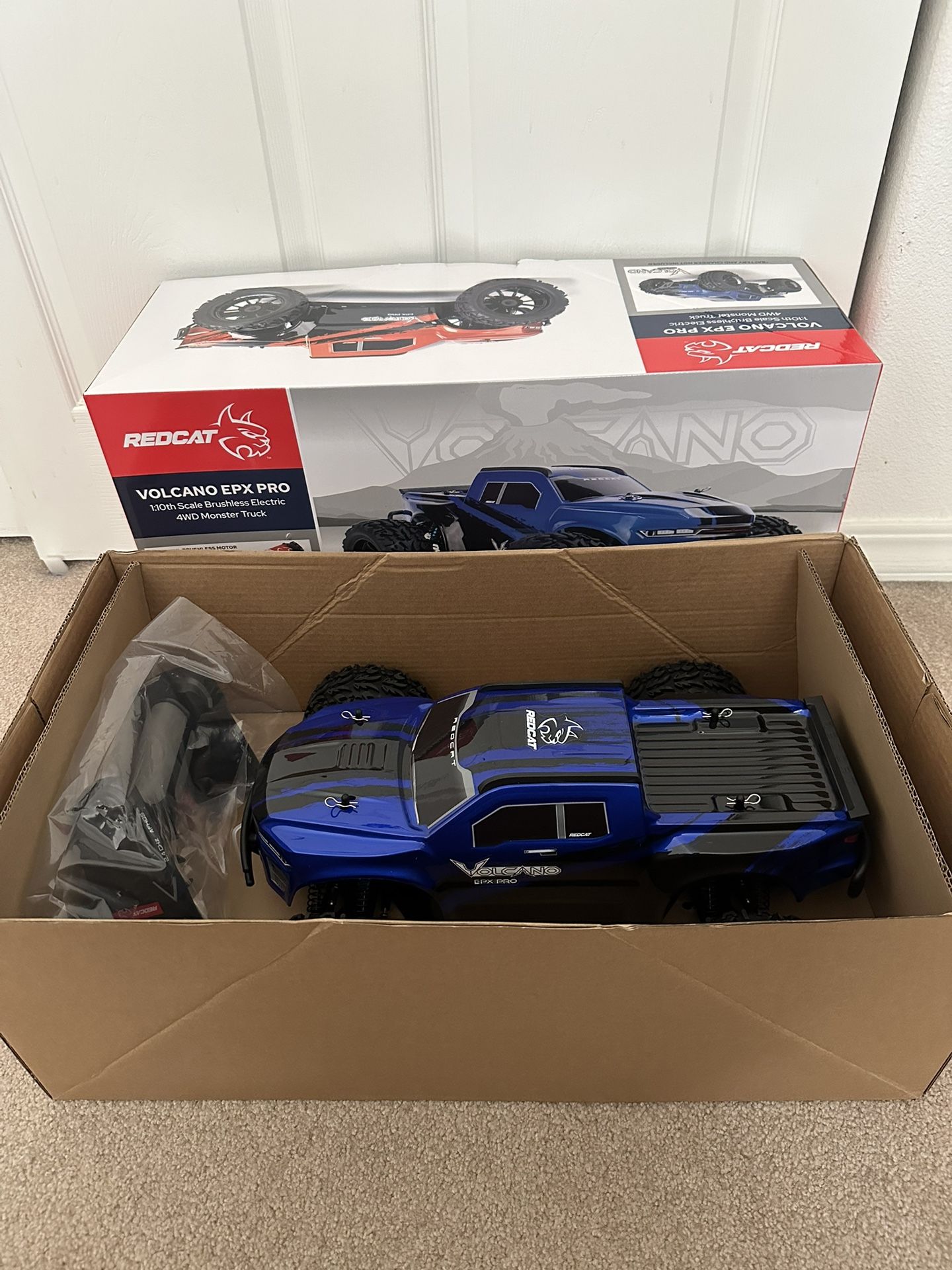 Volcano Epx monster truck pro