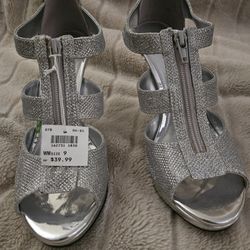 Fioni Women's Size 9 Silver High Heels 