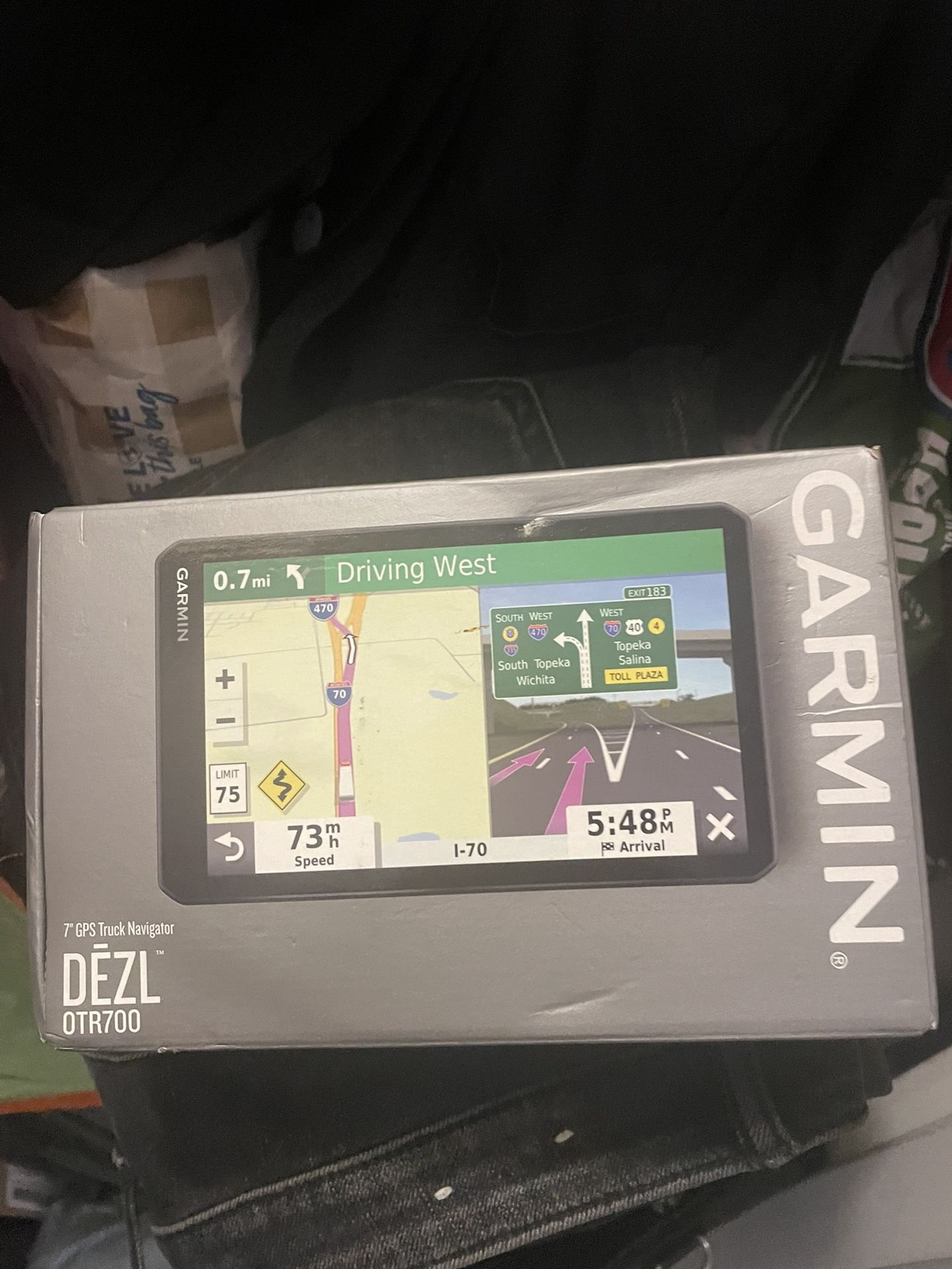 GARMIN DEZL OTR 700 GPS $200