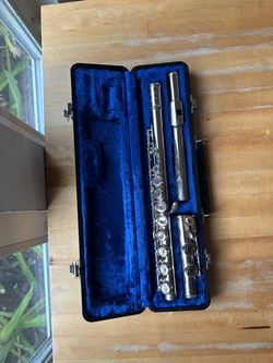 Jupiter JFL-511 Silver-Plated Flute + Original Case